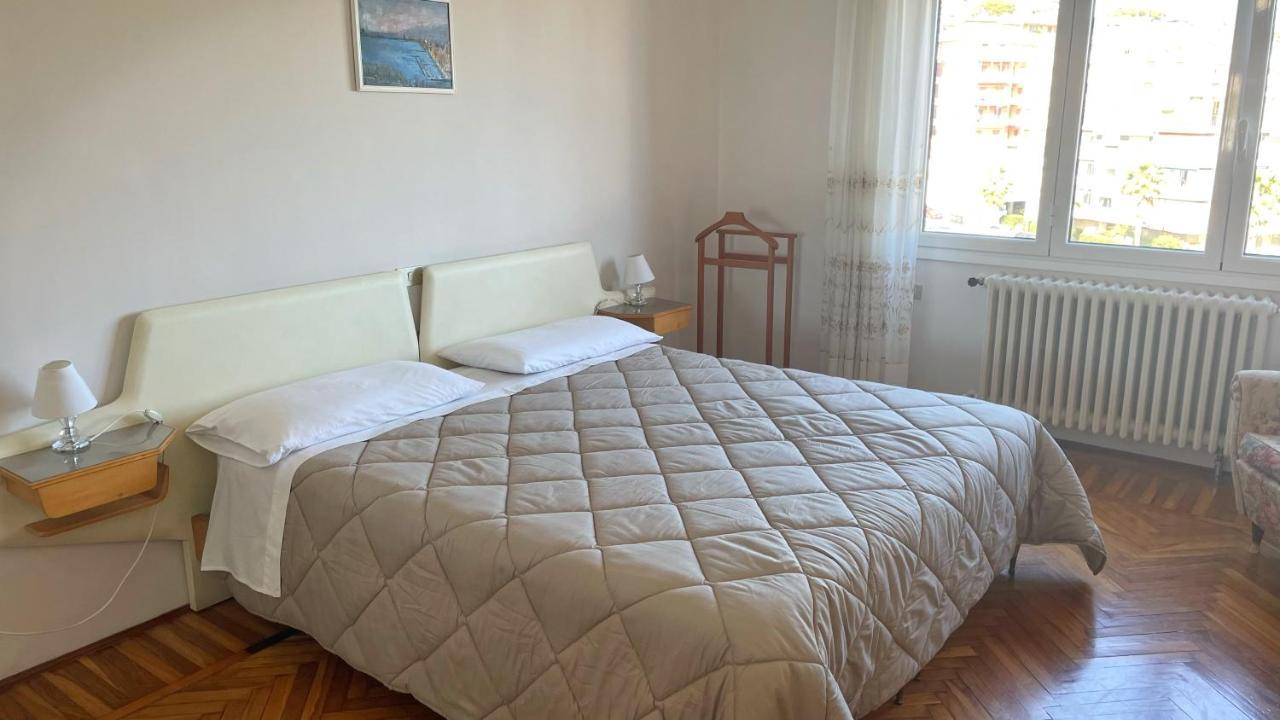 Apartmán Max And Sea Parking Free Street Sanremo Exteriér fotografie
